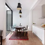 Casa *