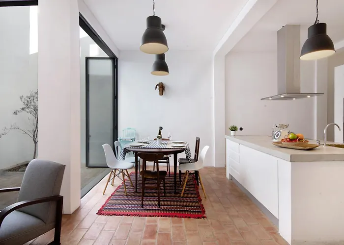Casa *